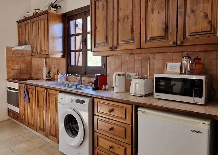 Traditional House With Mountain View - Village * Dierona