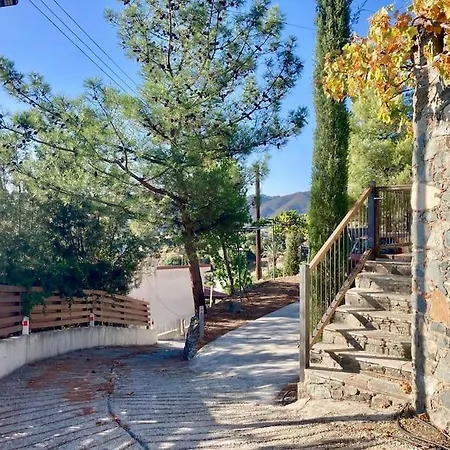 Ferienhaus Traditional House With Mountain View - Village